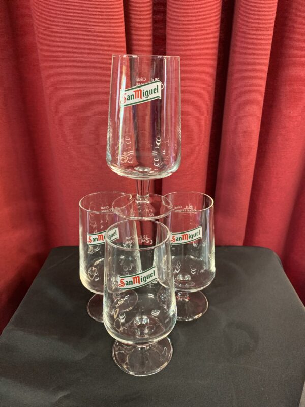 COPAS; LOTE DE 4 COPAS CERVEZA SAN MIGUEL 25 CL AÑOS 90