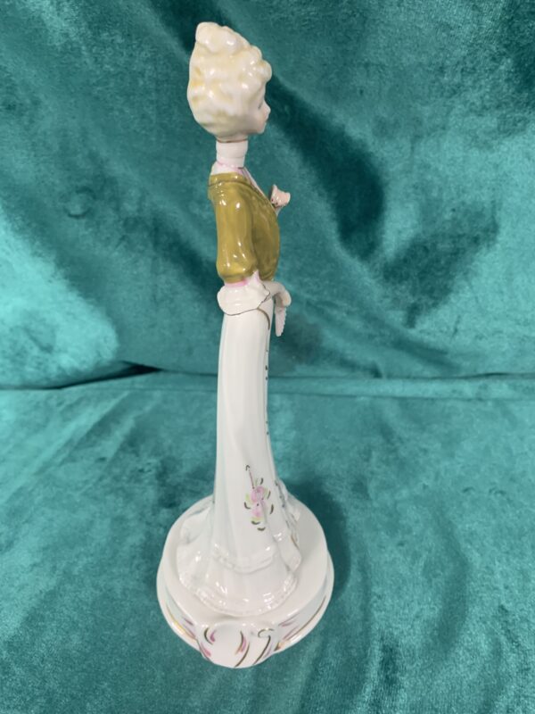 FIGURA; "MUJER CLÁSICA" PORCELANA ÉPOCA (PORTUGAL) AÑOS 60 - Imagen 6