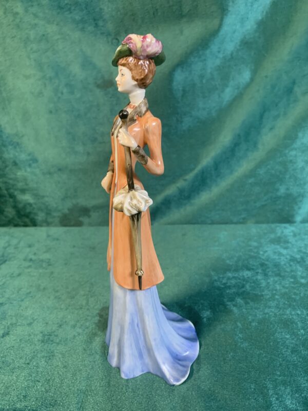 FIGURA; MUJER DE PASEO DE PORCELANAS GALOS PIEZA DESCATALOGADA - Imagen 3