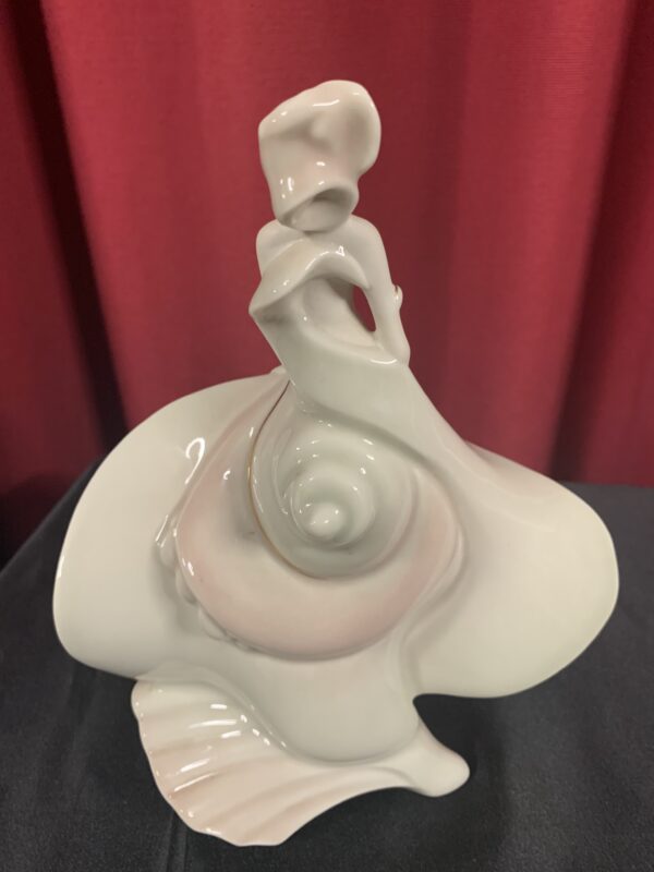 FIGURA; «SIRENAS» LOTE DE 3 PIEZAS DE CERÁMICA GALOS. - Imagen 4