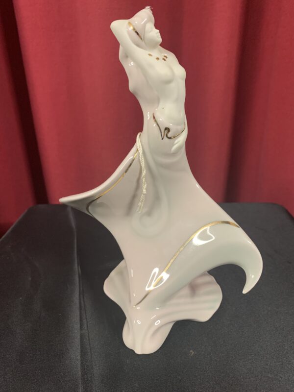 FIGURA; «SIRENAS» LOTE DE 3 PIEZAS DE CERÁMICA GALOS. - Imagen 15