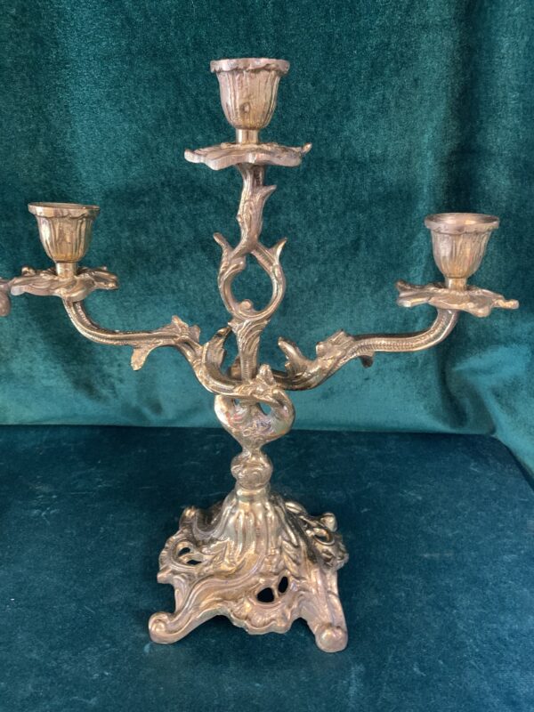 ANTIGUOS CANDELABROS EN BRONCE DE ARTESANÍA PORTUGUESA - Imagen 3
