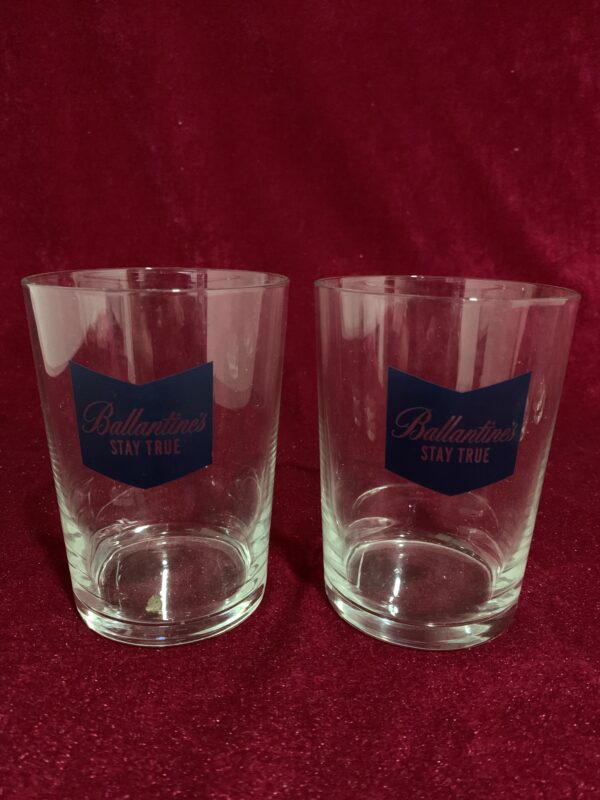 COPAS; LOTE 4 VASOS CAROLINOS WHISKY BALLANTINES. - Imagen 4