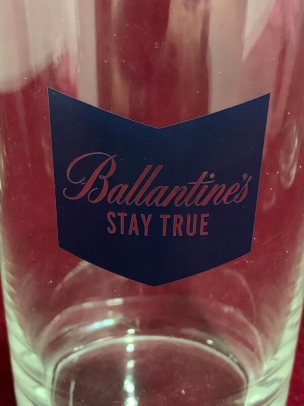 COPAS; LOTE 4 VASOS CAROLINOS WHISKY BALLANTINES. - Imagen 6
