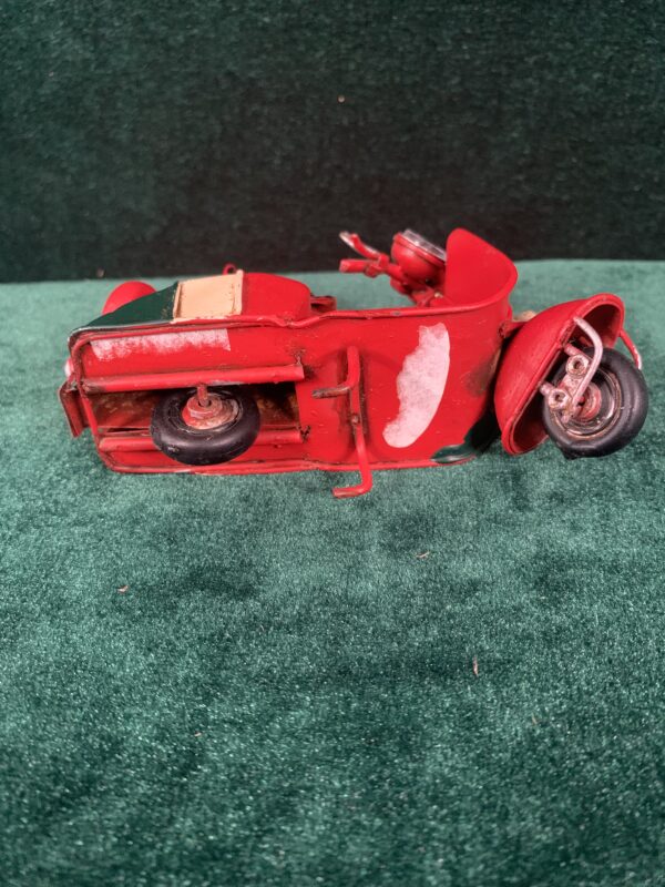 MODELISMO; MOTO VESPA DE METAL FABRICACIÓN ARTESANAL AÑOS 70 - Imagen 7