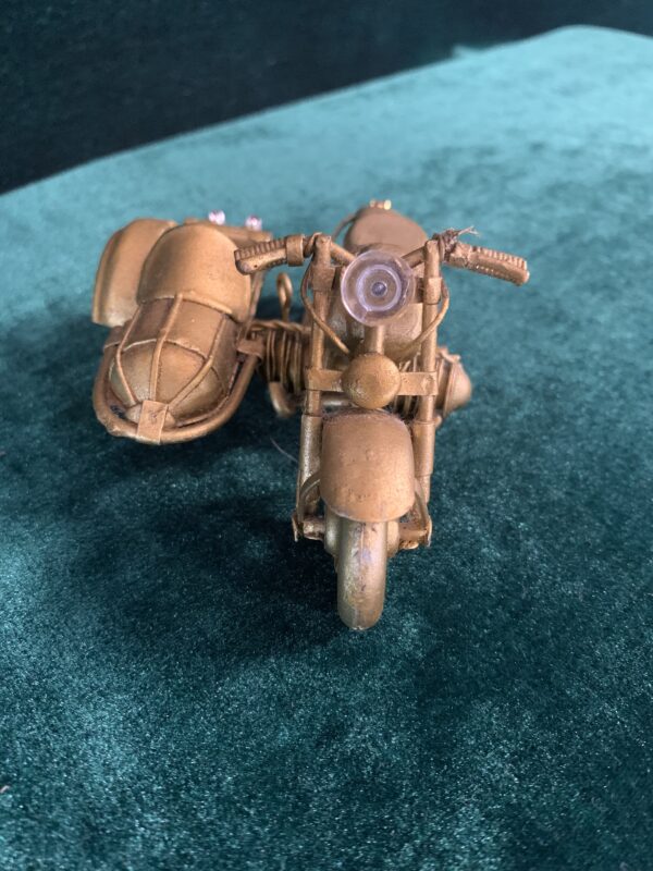 MODELISMO; MOTO DE METAL ARTESANAL AÑOS 70 - Imagen 2