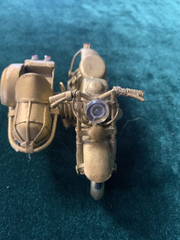 MODELISMO; MOTO DE METAL ARTESANAL AÑOS 70