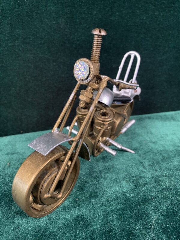 MODELISMO; MOTO DE METAL FABRICACIÓN ARTESANAL AÑOS 70. - Imagen 3