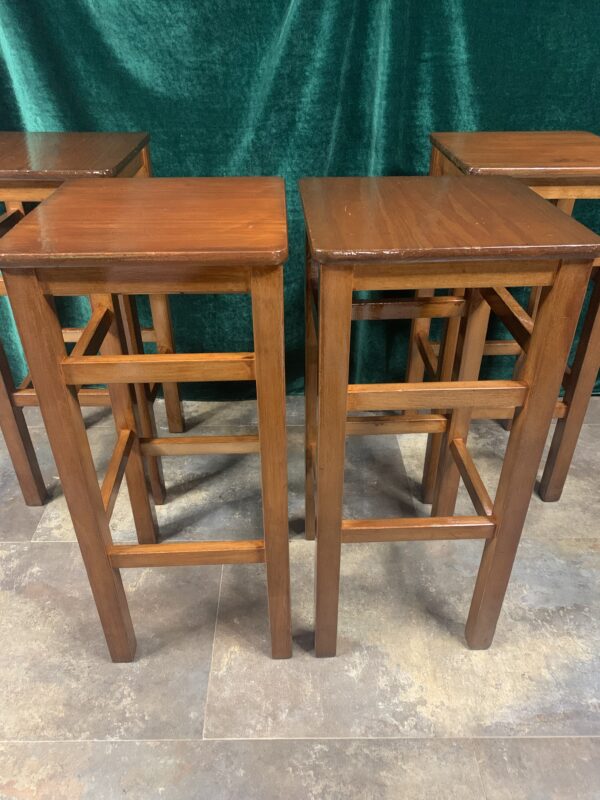 SILLAS; TABURETE ALTO BARRA O MESA MADERA COLOR CAOBA - Imagen 5