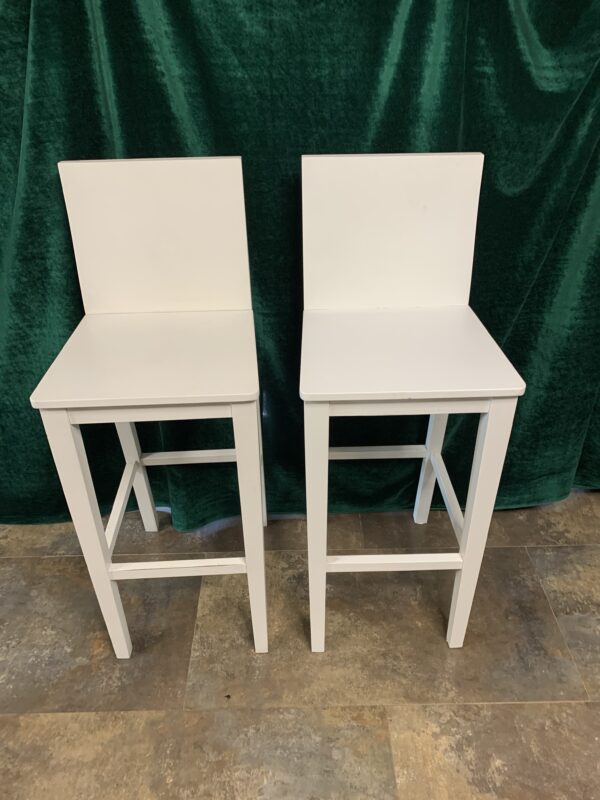 SILLAS; TABURETE ALTO DISEÑO CON RESPALDO ENTERO MODELO VIGO. - Imagen 3