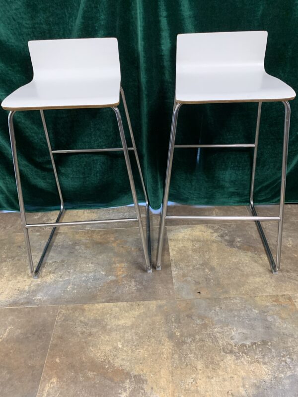 SILLAS; TABURETE ALTO METAL CON ASIENTO EN MADERA. - Imagen 2