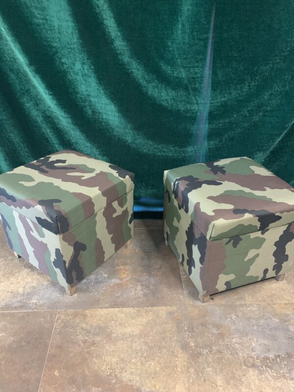 SILLAS; PUFF DE SALÓN MIMETIZADO ESTILO MILITAR. - Imagen 5