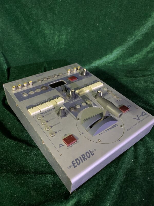 IMAGEN; MEZCLADOR DE VIDEO EDIROL V-4 ROLAND CORPORATION - Imagen 4