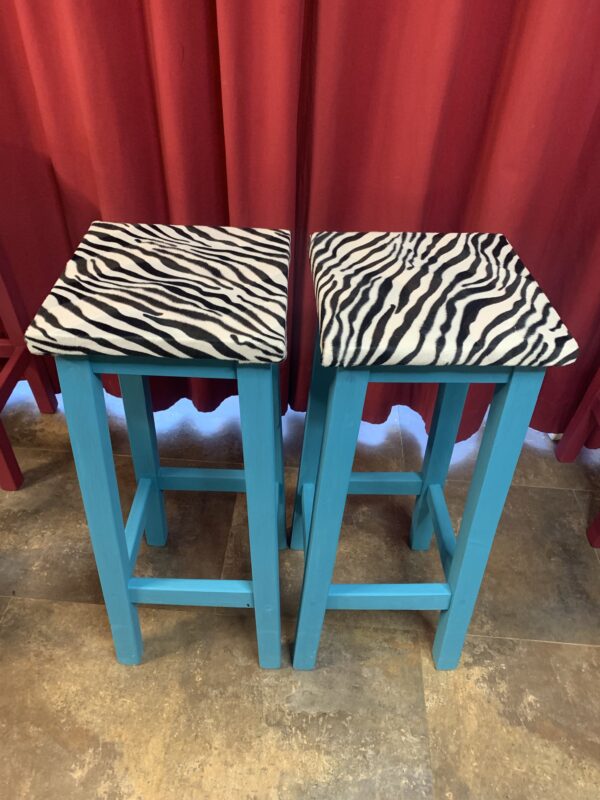 SILLAS; TABURETES DE LOS AÑOS 60 ANIMAL PRINT EN MAGIC COLOR - Imagen 12