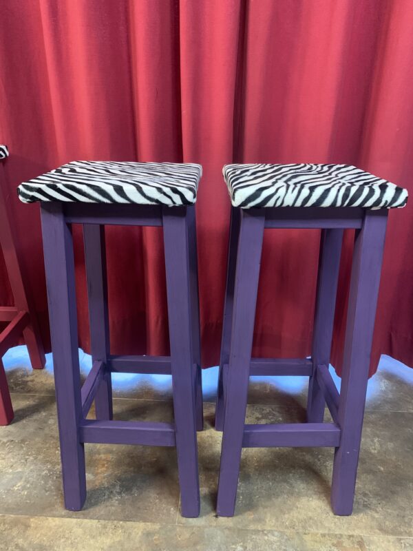 SILLAS; TABURETES DE LOS AÑOS 60 ANIMAL PRINT EN MAGIC COLOR - Imagen 13