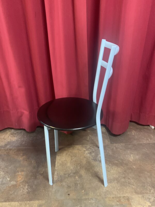 SILLAS; DE DISEÑO ITALIANO EN METAL DE LA MARCA PEDRALLI - Imagen 8