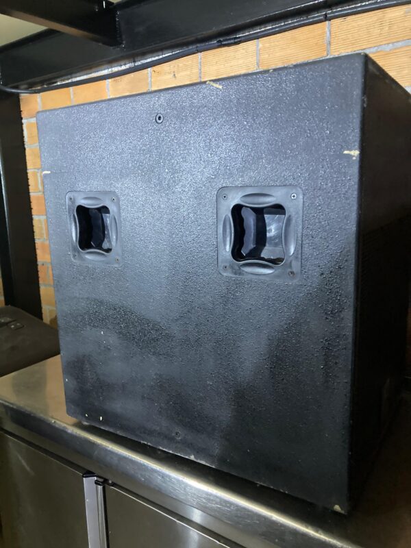SONIDO; SUBWOOFER WHARFEDALE PRO TWIN 18X - Imagen 9