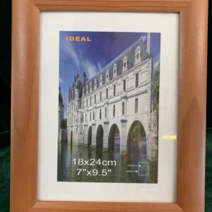 PORTAFOTOS; MARCO MADERA COLOR MIEL FOTOS 18X24 CM