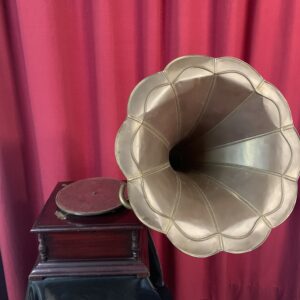 CURIOSIDADES; ANTIGUO GRAMOPHONE COMPANY LTD.