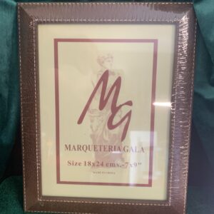 PORTAFOTOS; MARCO DECORADO EN CUERO DE MARQUETERÍA GALA